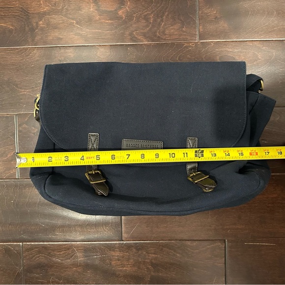 Brooks brothers messenger bag - Picture 12 of 12